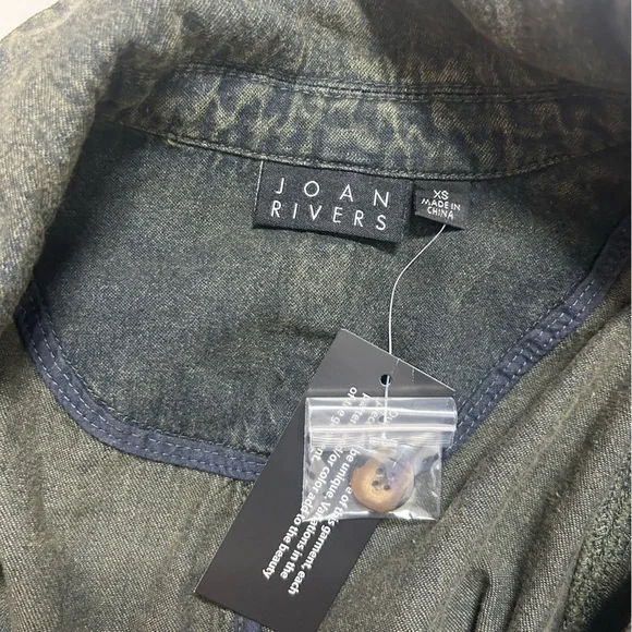 Joan Rivers Denim Shirt Jacket with Seaming Details (Size XS) - Picture 7 of 9